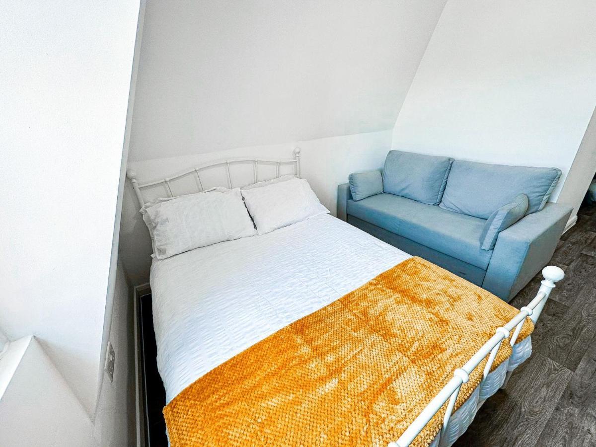 Lovely Studio Apartment Maidstone Esterno foto
